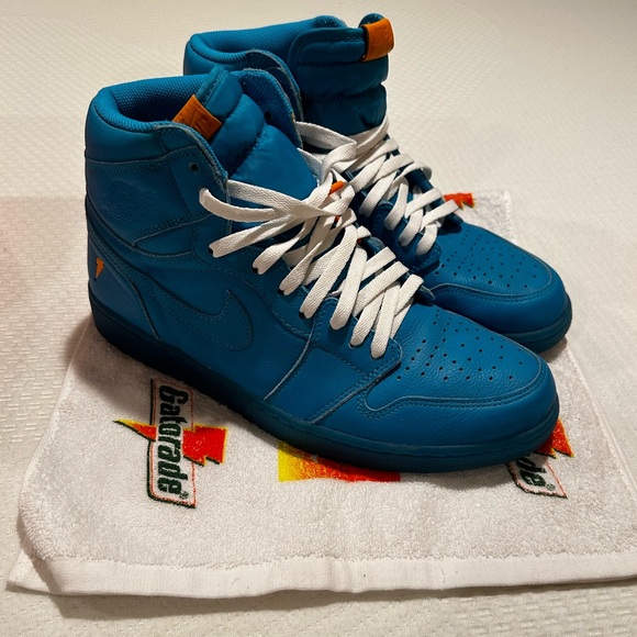 Jordan Other - Air Jordan 1 Retro “Like Mike”